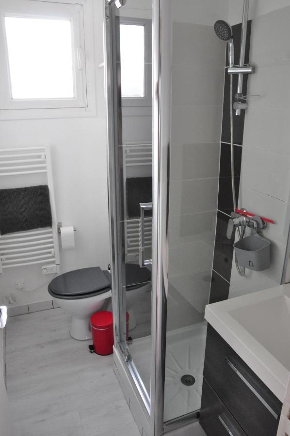 Appartement cosy refait à neuf au coeur de Saint Nazaire à 300m du front de mer Extérieur photo